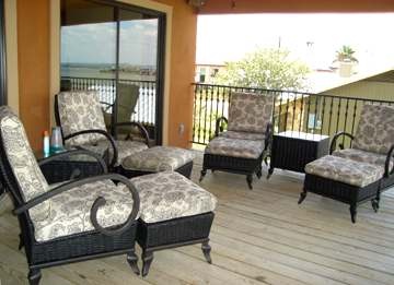 Choosing the Right Furniture for Your Balcony