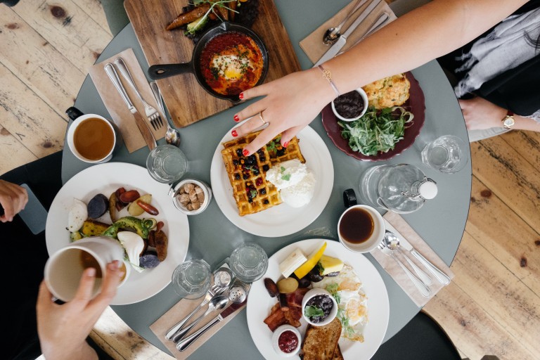 8 Ways to Instantly De-bloat Your Tummy Within a Day